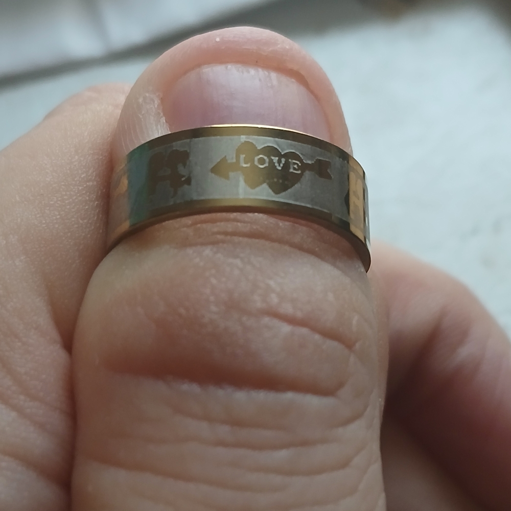Hot Topic Gold and Silver Heart Ring